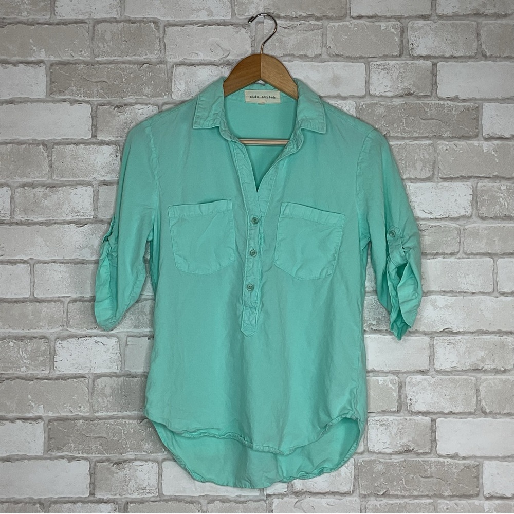 Side Stitch Aqua Button-Down Shirt Size S